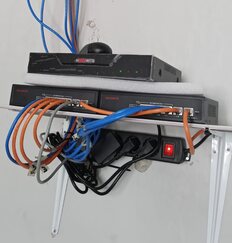 PoE switch dan perangkat jaringan CCTV HOLOWITS Teluk Naga